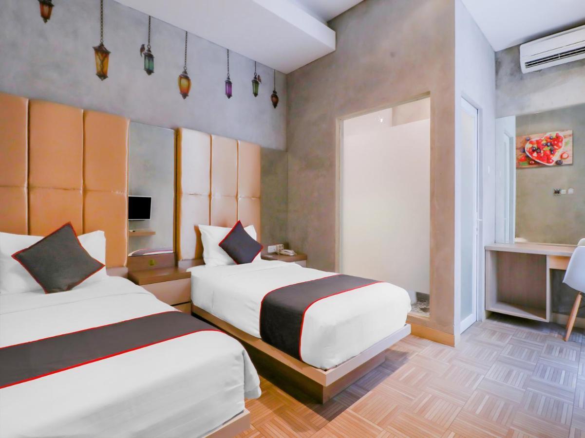 Super Oyo Collection O 31 The Batik Bed And Coffee Bandung Hotel Bagian luar foto