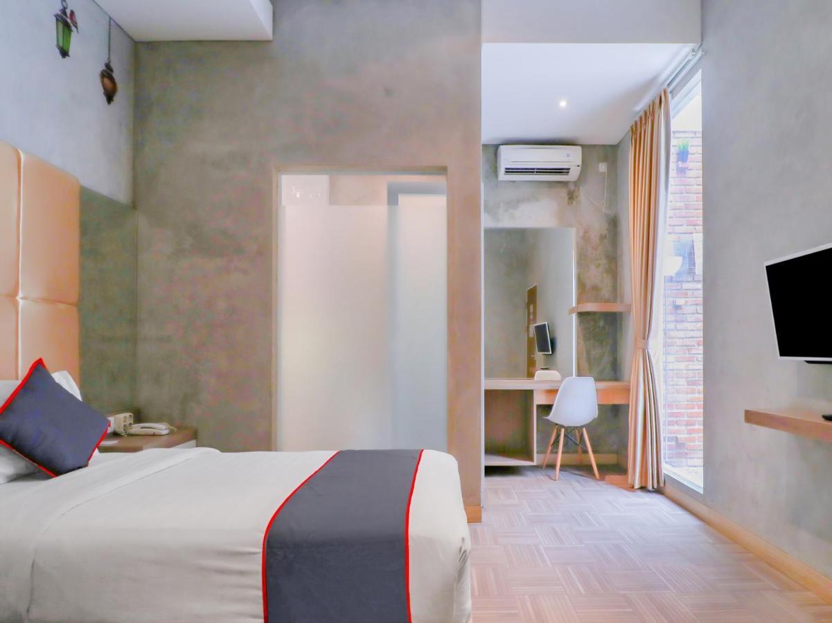 Super Oyo Collection O 31 The Batik Bed And Coffee Bandung Hotel Bagian luar foto
