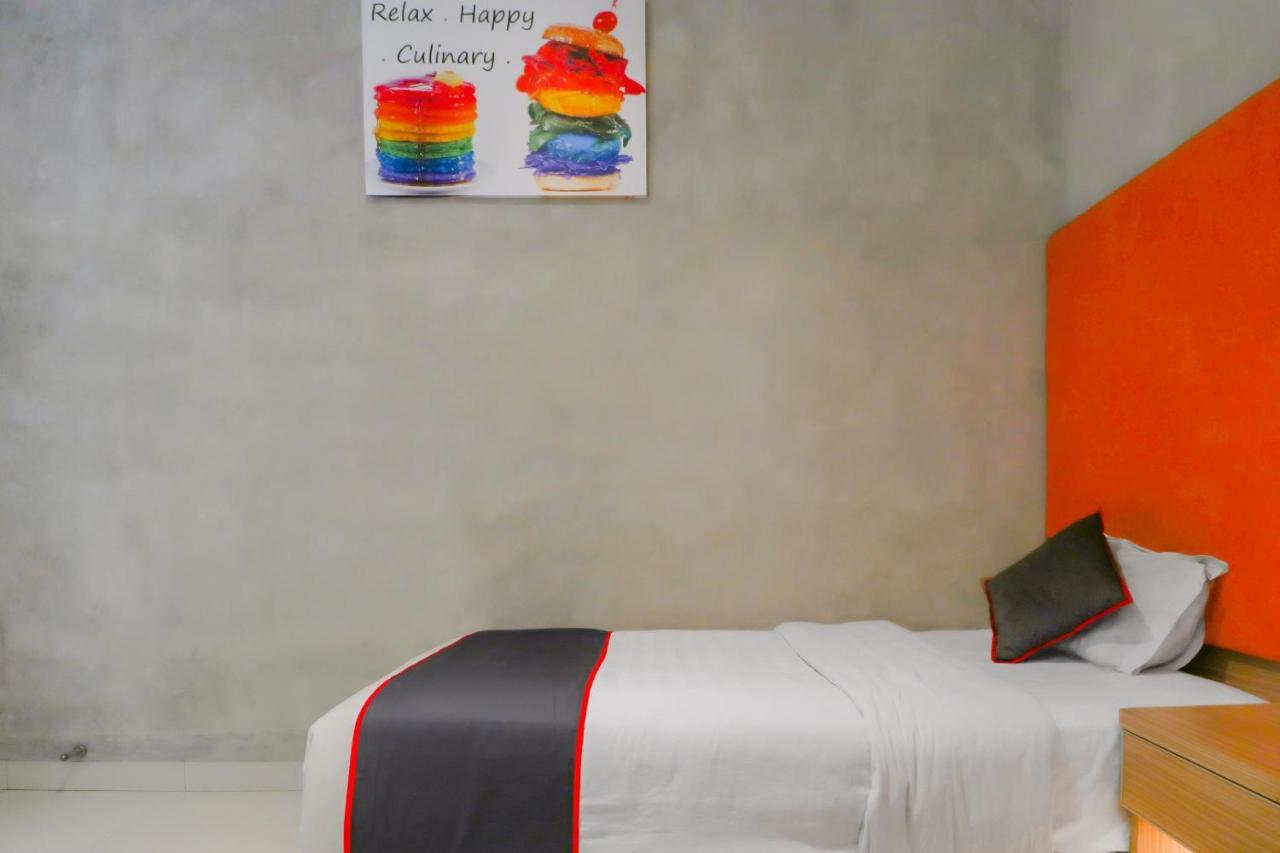 Super Oyo Collection O 31 The Batik Bed And Coffee Bandung Hotel Bagian luar foto